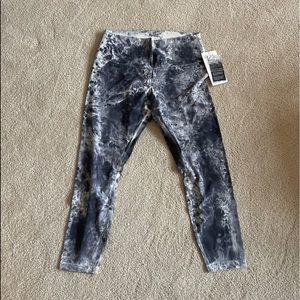 NWT Tie Dye Lululemon Wunder Under Leggings 25”